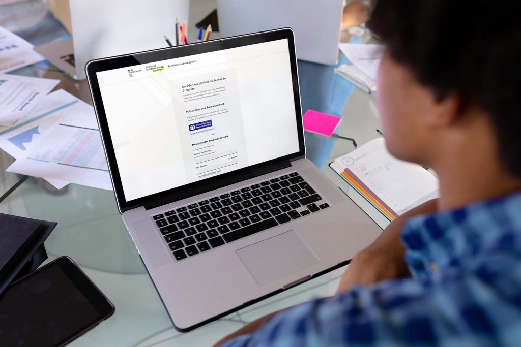 Guide Actiroute 14 svg+xml;charset=utf
