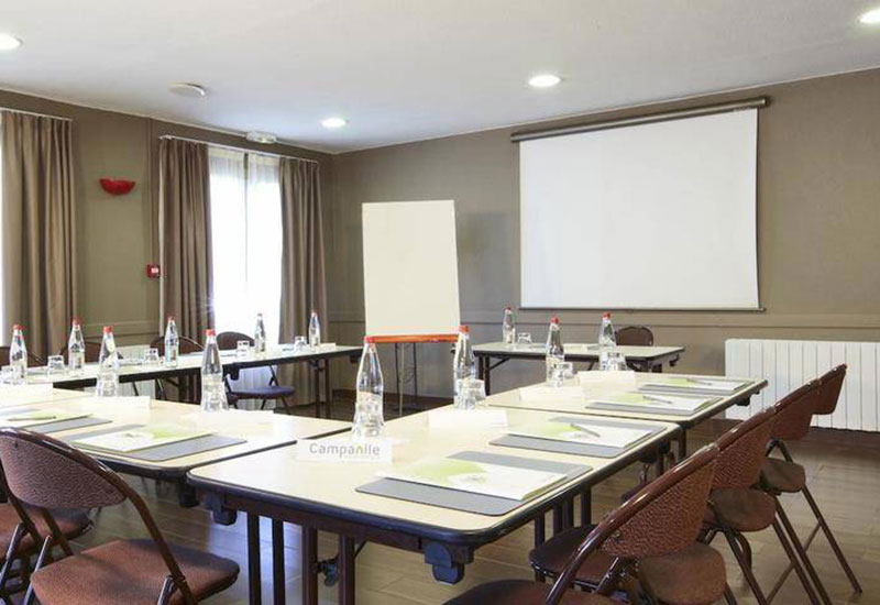 Salle de formation de l'hôtel Campanile de Montbéliard-Sochaux