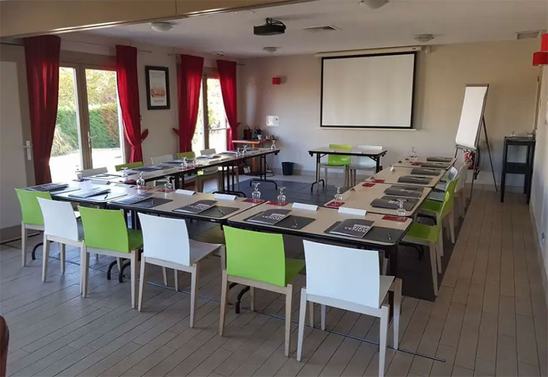 Salle de formation de l'hôtel Campanile de Pujols