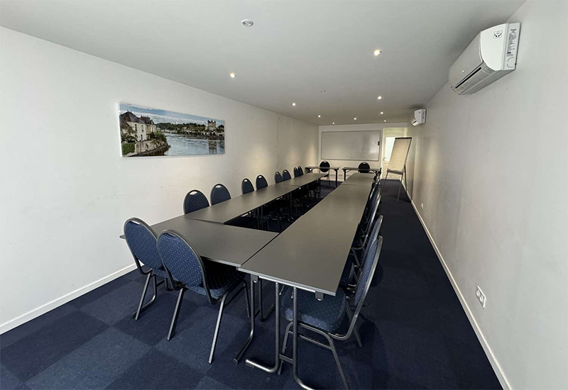 Salle de formation de l'hôtel Kyriad de Saumur
