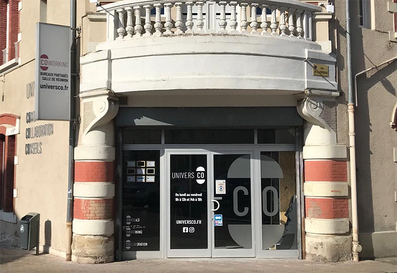 Façade de l'espace de coworking Univers Co, à Le Creusot