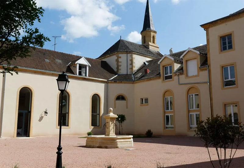 Villa-medicis-Paray-le-monial-facade-800X550 Façade de la résidence pour seniors Villa Medicis de Paray-le-Monial
