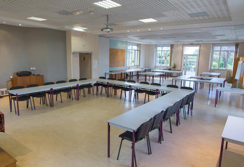 accueil-saint-joseph-rodez-formation-800x550 Salle de formation - Accueil Saint Joseph à Rodez