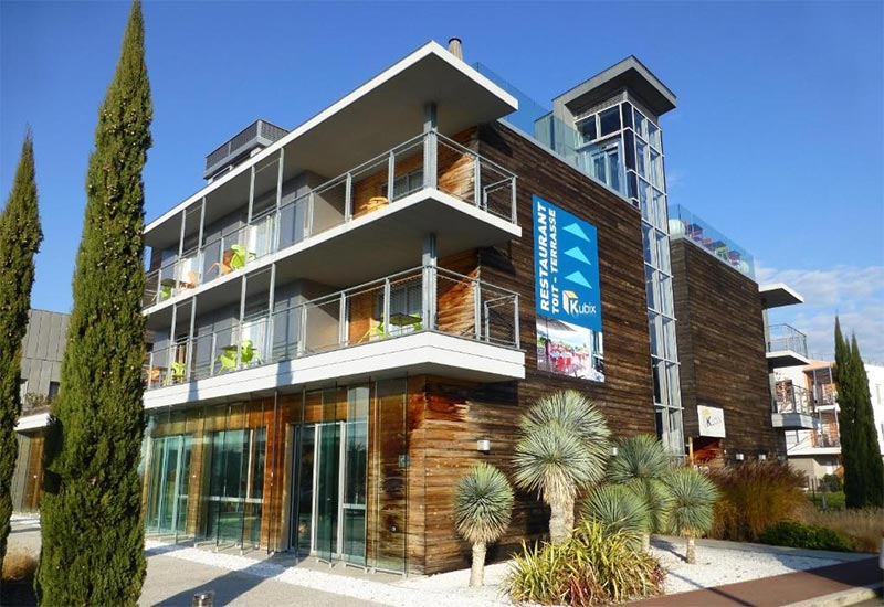 Façade de l'hôtel Best Western Aquakub d'Aix-les-Bains