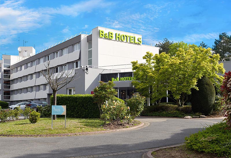 Façade de l'hôtel B&B Cergy Port