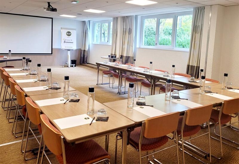 Salle de formation de l'hôtel B&B Cergy Port