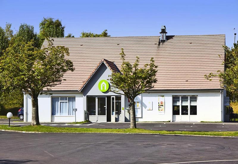 Campanile à Moneteau