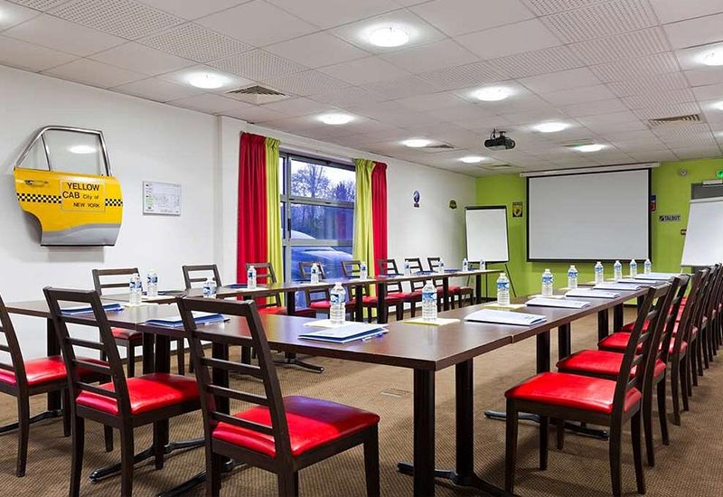 Salle de formation Kyriad Design Enzo Thionville