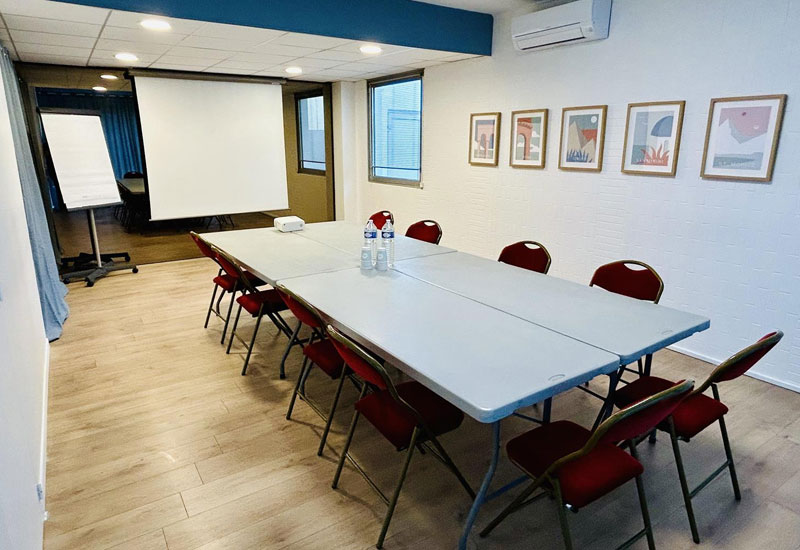 kyriad-martigues-salle-formation-800x550 Salle de formation hôtel KYRIAD DIRECT MARTIGUES