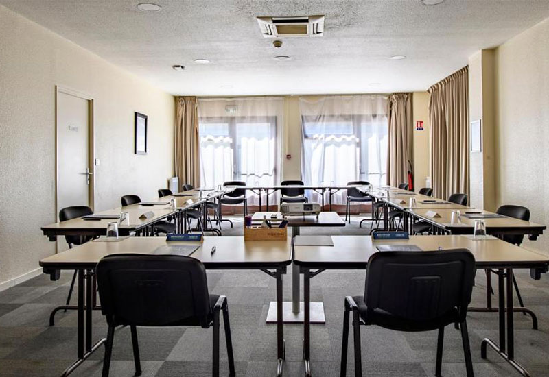 Salle formation Campanile Nîmes