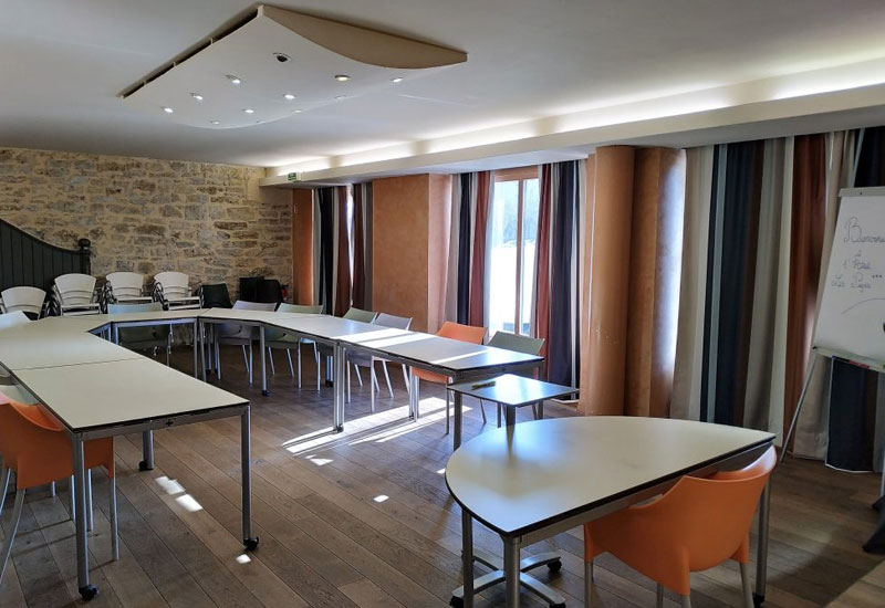 salle-formation-hotel-des-pages-luneville-800X550 Salle formation hôtel Les pages Lunéville